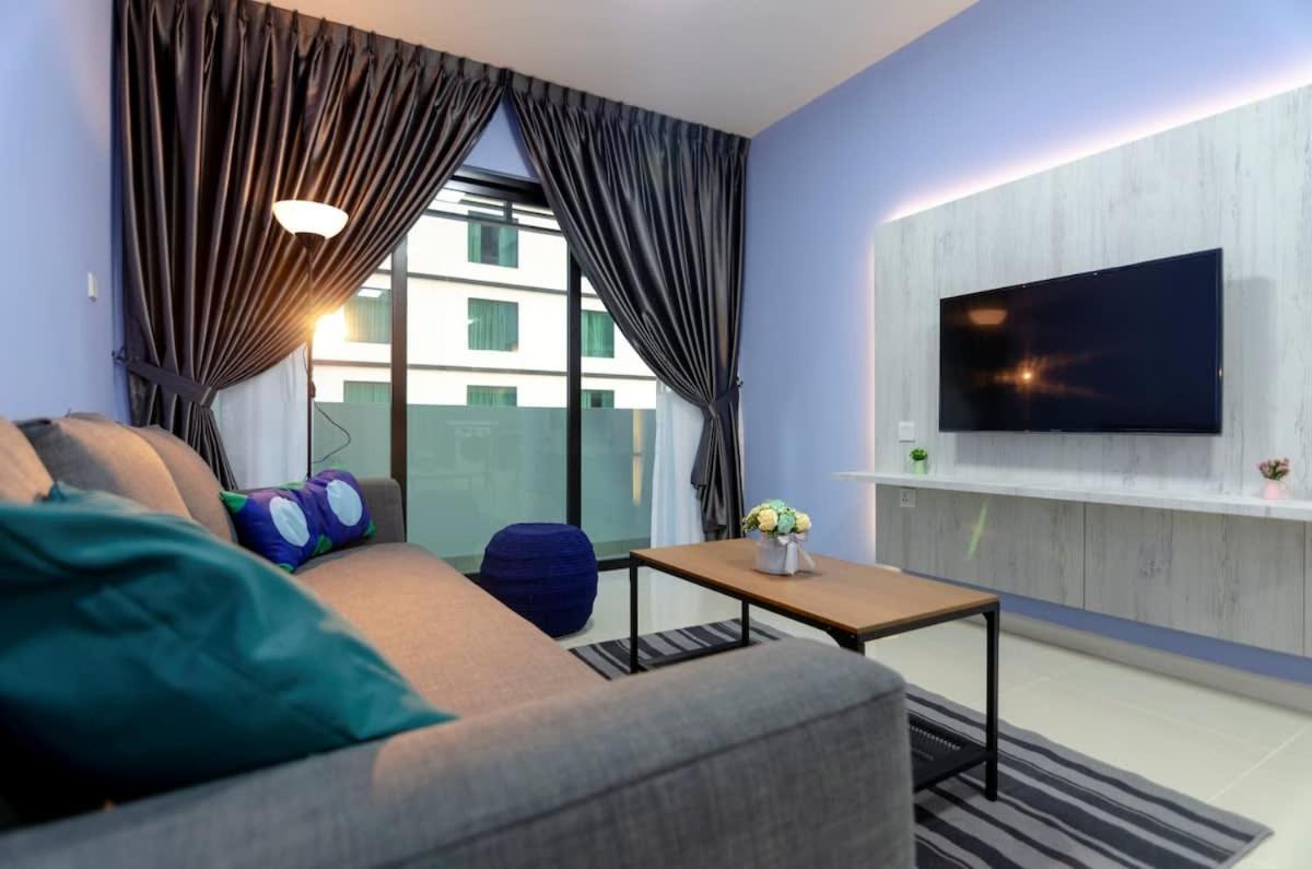 Cozy & High Floor Suite In Suasana Jb 15, Views Johor Bahru Bagian luar foto